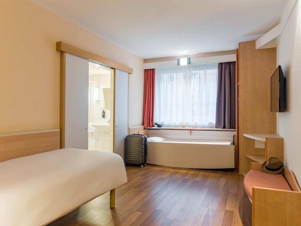 Ibis Stuttgart Centrum Екстериор снимка